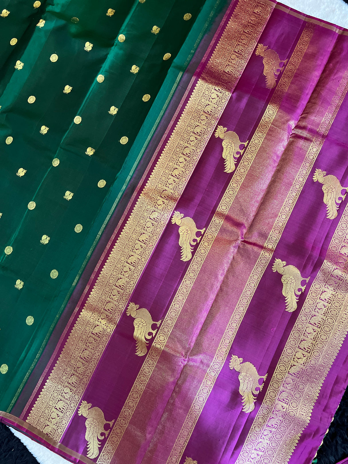 Green Korvai Borderless With Wine Killi Motif Kanchipuram Pure Silk
