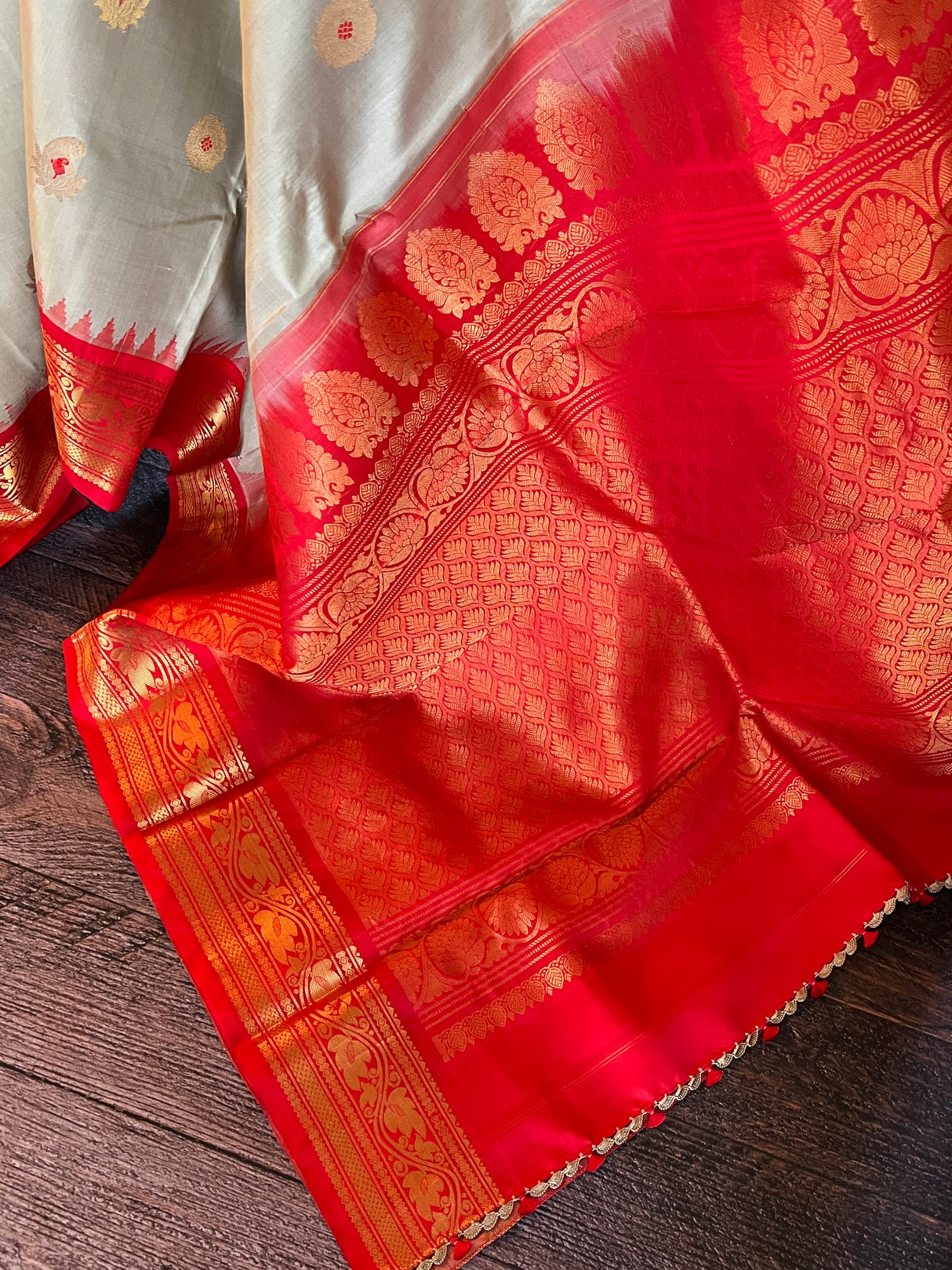 Gadwal handloom Pure Silk