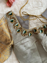 Bottle green Grey Gadwal Kanchi Pure Silk