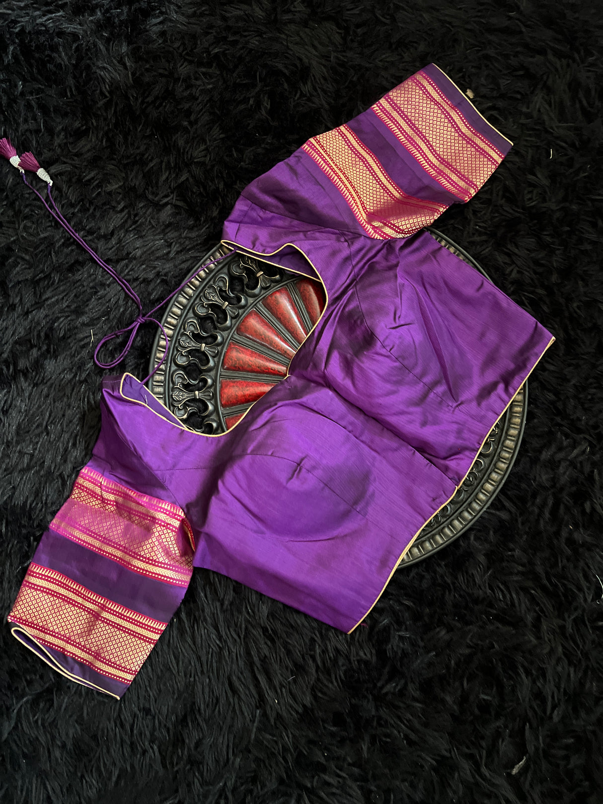 Yeola Paithani Naarali Border Asavalli Pallu Handloom Pure Silk with Pre-Stitched Blouse