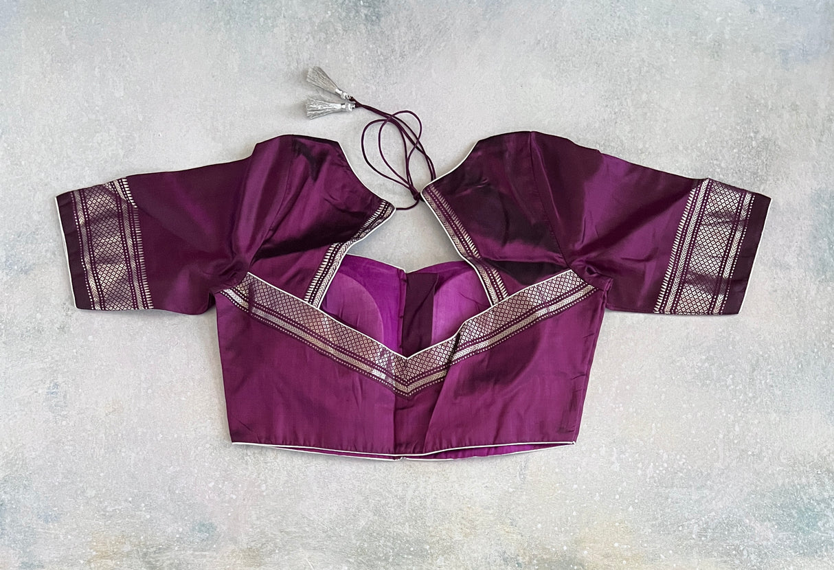 Yeola Paithani Naarali Border Silver Zari Handloom Pure Silk With Pre-Stitched Blouse