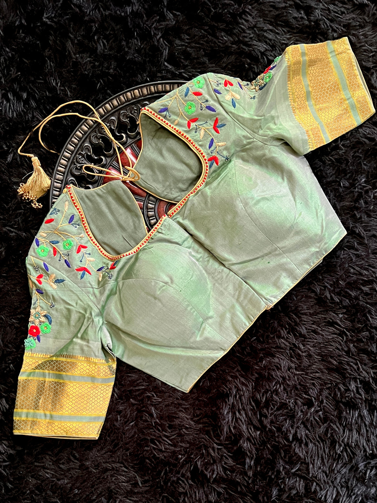 Brocade  Maharani Paithani Handloom Pure silk With Stitched Blouse