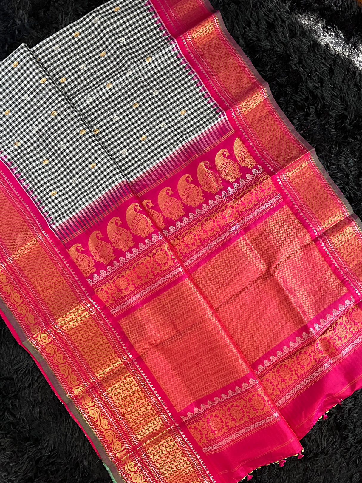 Gadwal handloom Pure Silk