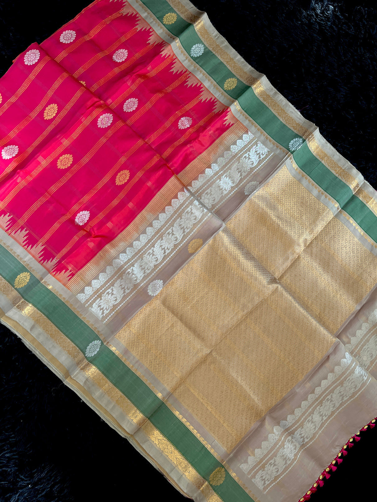Gadwal handloom Pure Silk saree