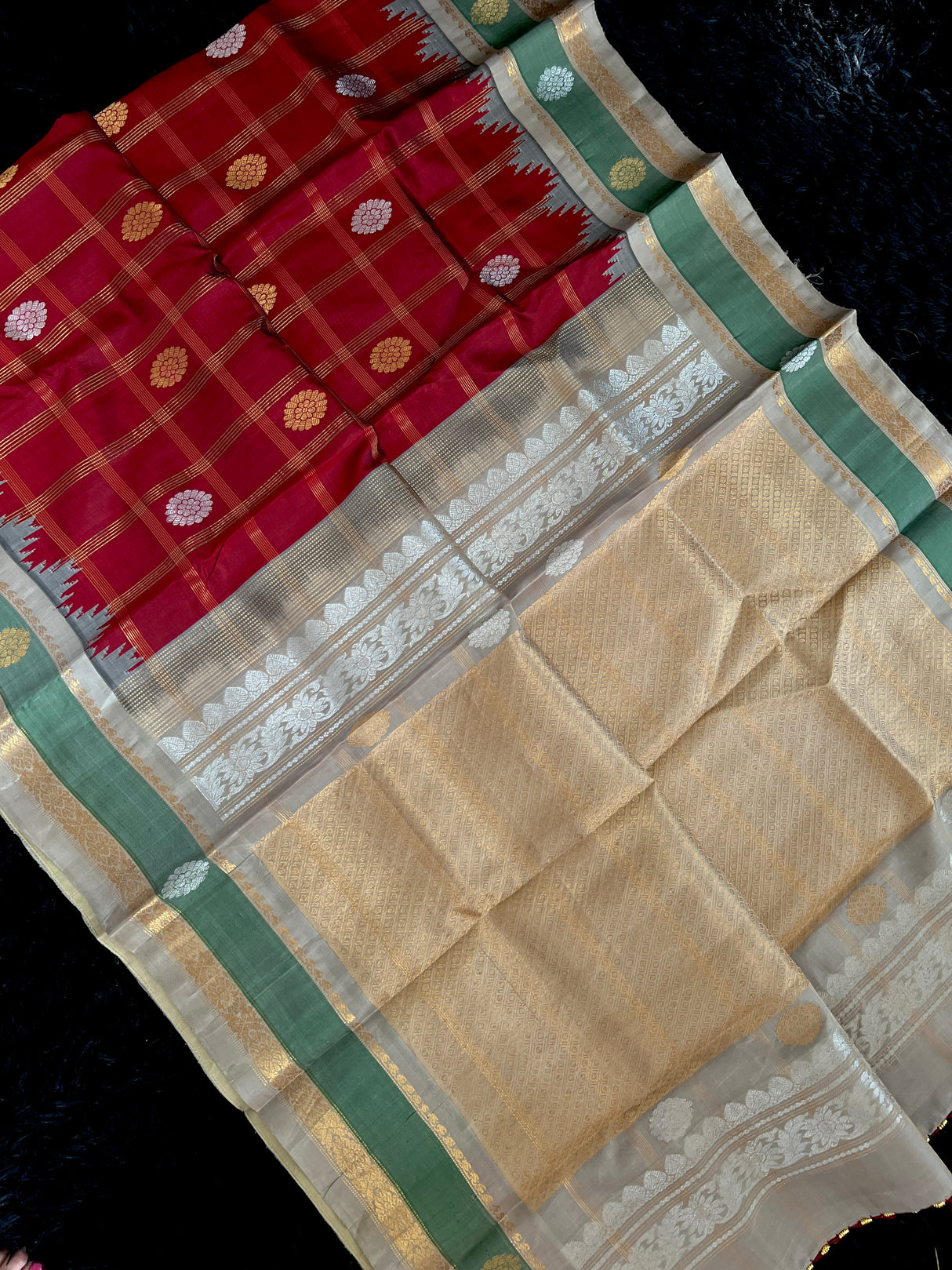 Gadwal handloom Pure Silk saree