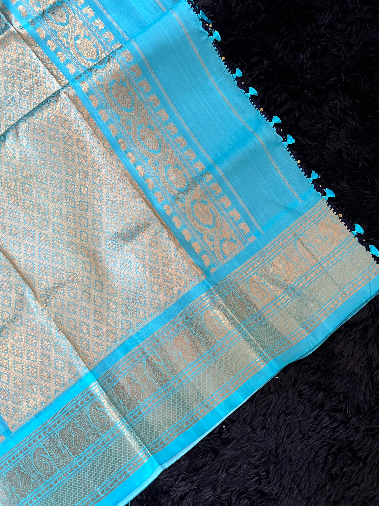 Gadwal handloom Pure Silk saree