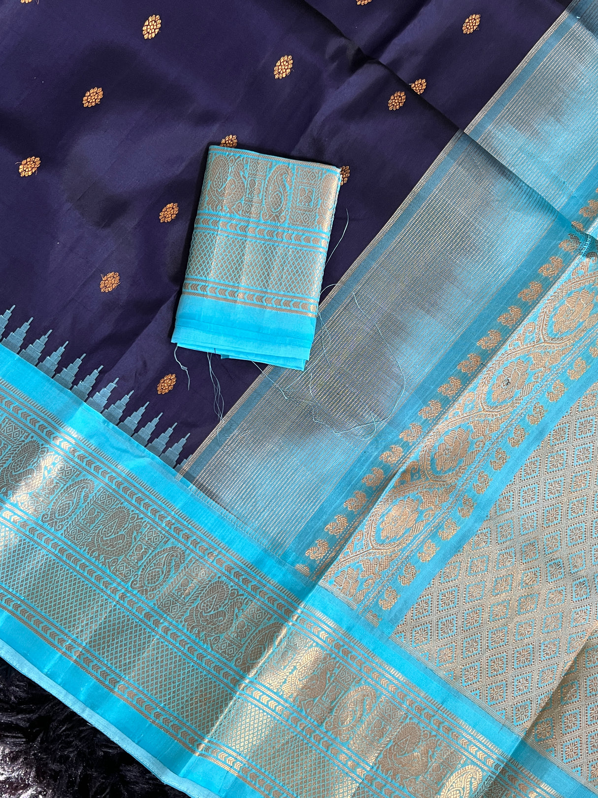 Gadwal handloom Pure Silk saree