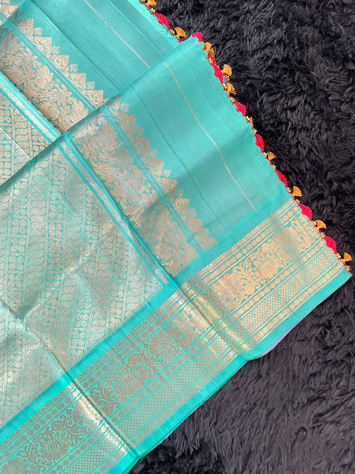 Gadwal handloom Pure Silk