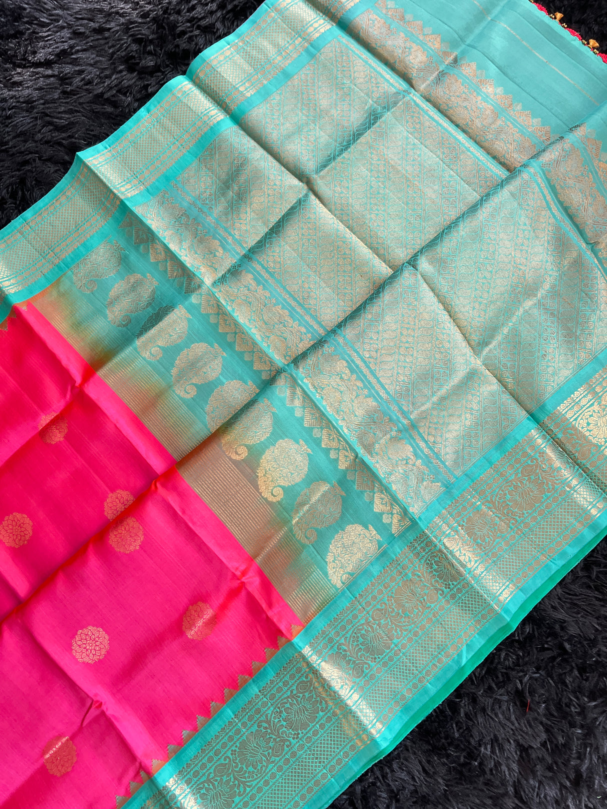 Gadwal handloom Pure Silk