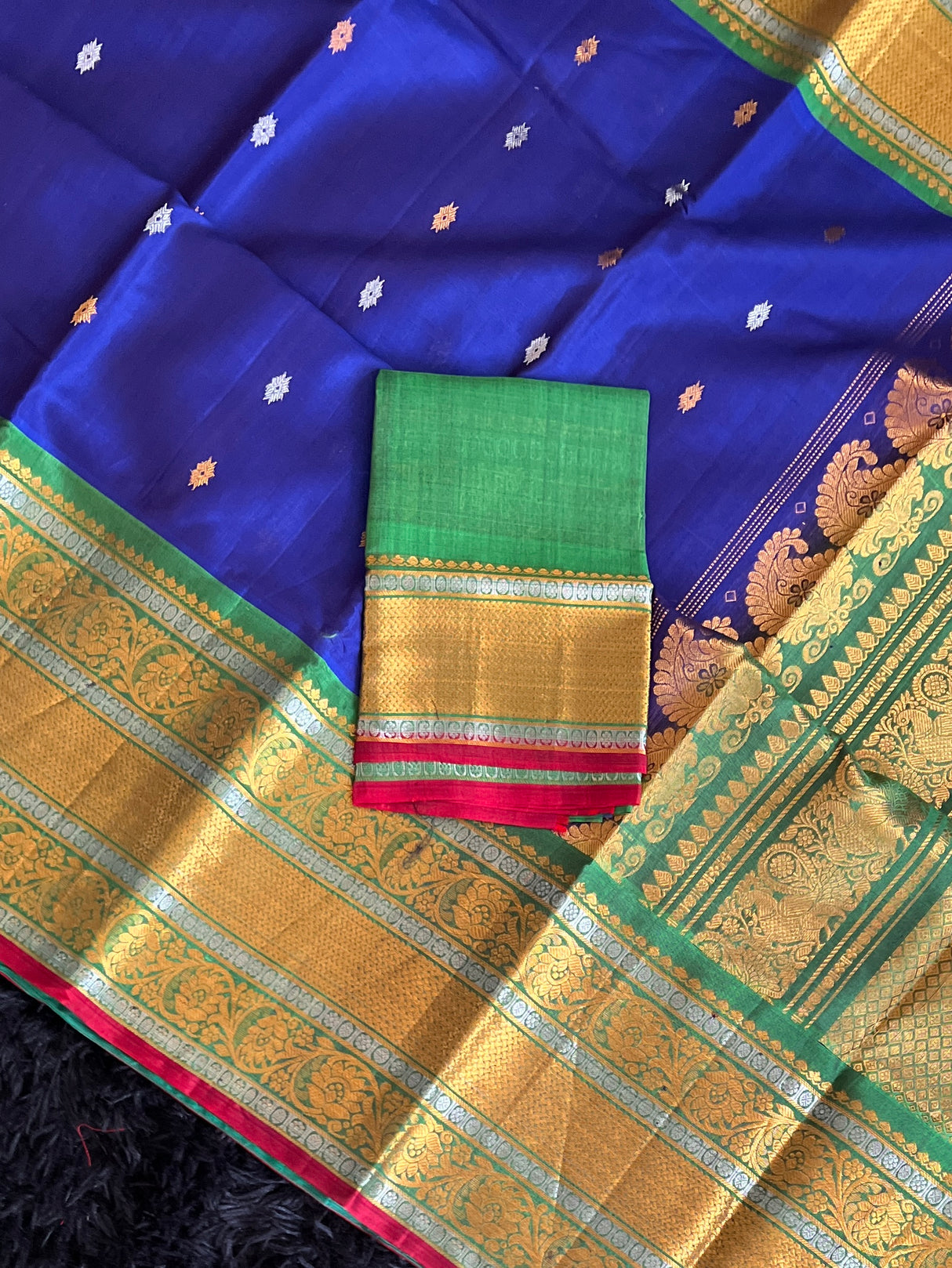 Seco Gadwal Royal Blue With Green saree