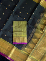 Seco Gadwal Bottle Green With Light Green saree
