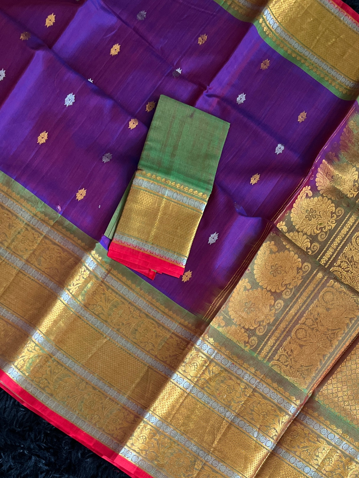 Seco Gadwal Purple With Green saree