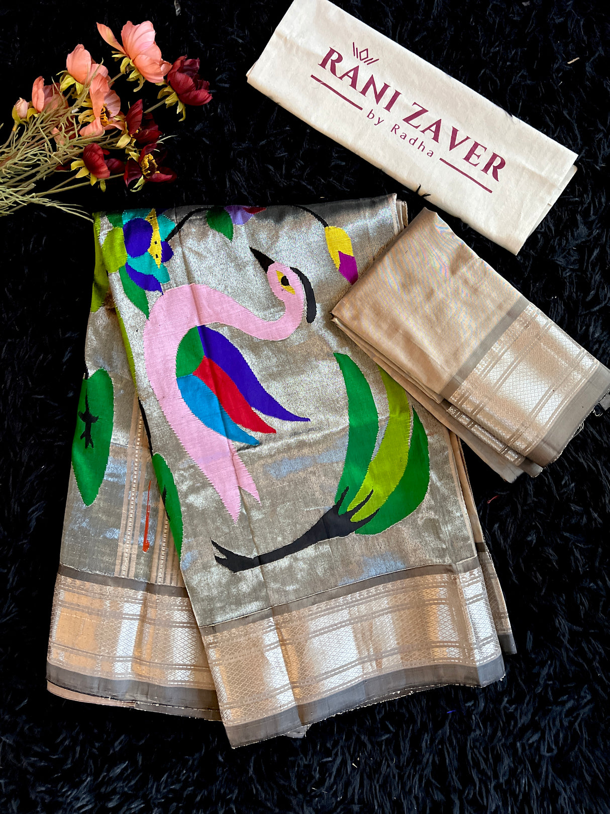 Mettalic Shade Paithani Handloom Pure Silk