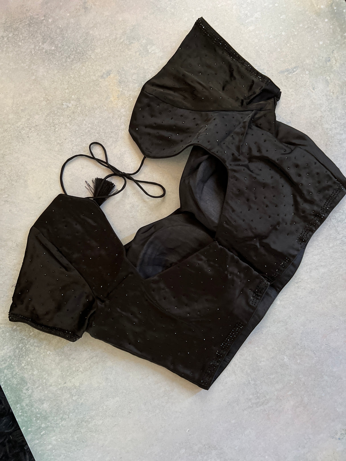 black blouse pre stitched