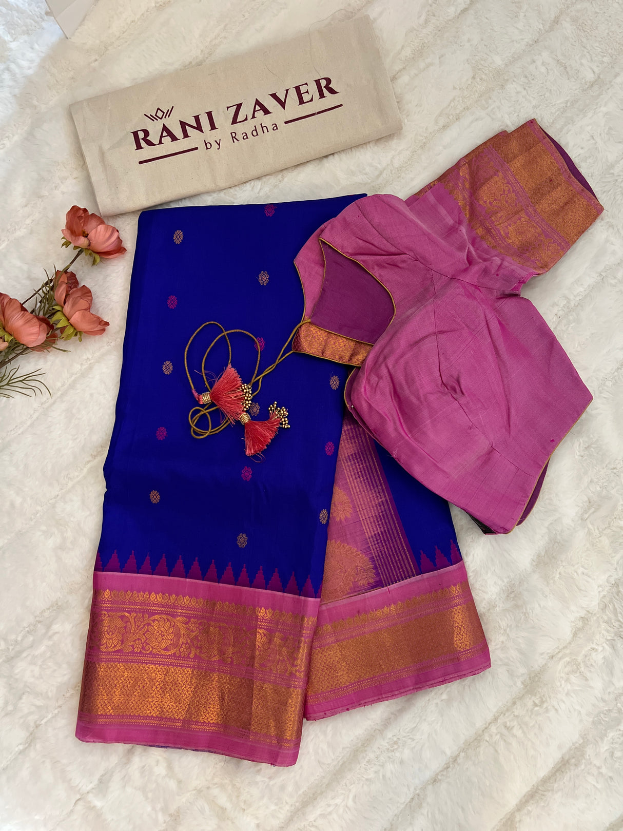 Gadwal Handloom Pure Silk With Pre-Stitched Blouse
