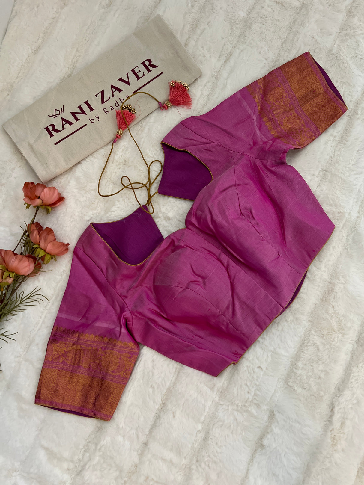 Gadwal Handloom Pure Silk With Pre-Stitched Blouse