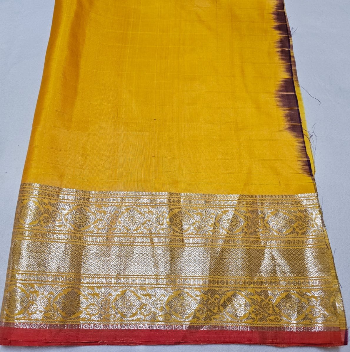 Kanchi Gadwal Handloom Pure Silk Silver Zari